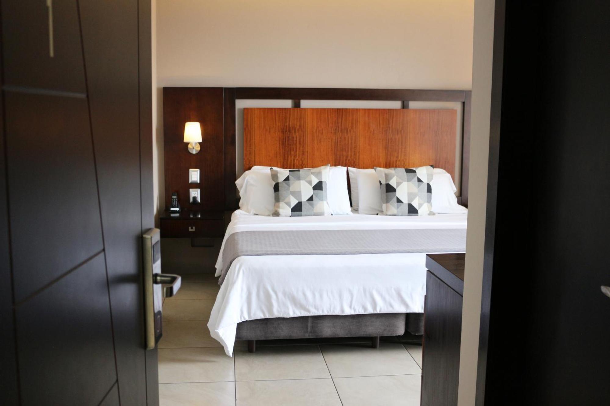 Hotel Perla Spondylus Манта Екстер'єр фото