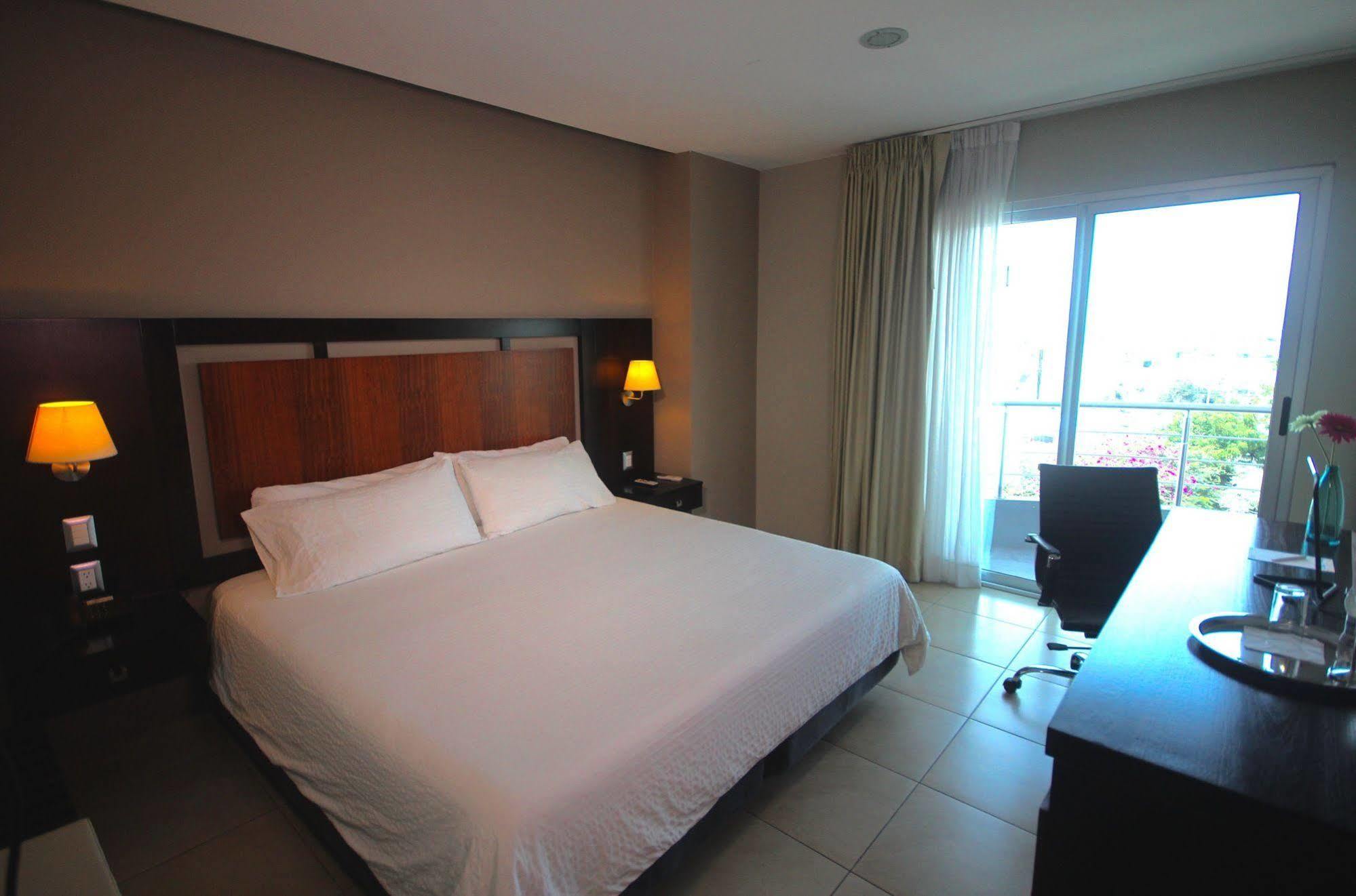 Hotel Perla Spondylus Манта Екстер'єр фото