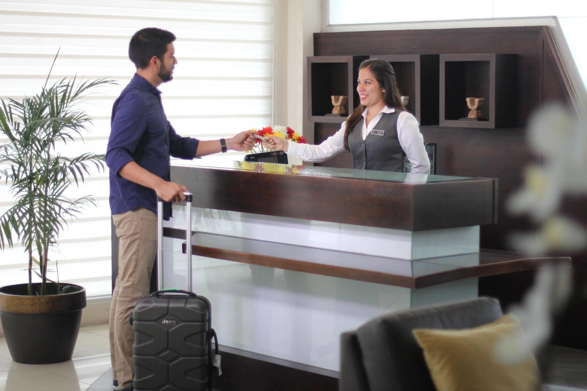 Hotel Perla Spondylus Манта Екстер'єр фото